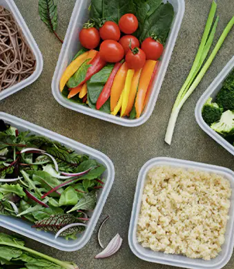 Plastový box na ovocné sushi